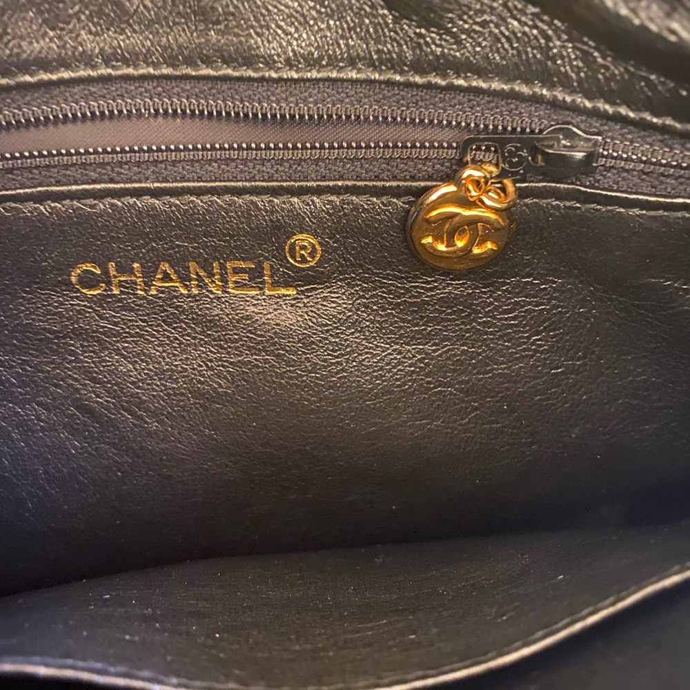 Vintage Authentic Chanel Black Suede Purse - Picture 7 of 16